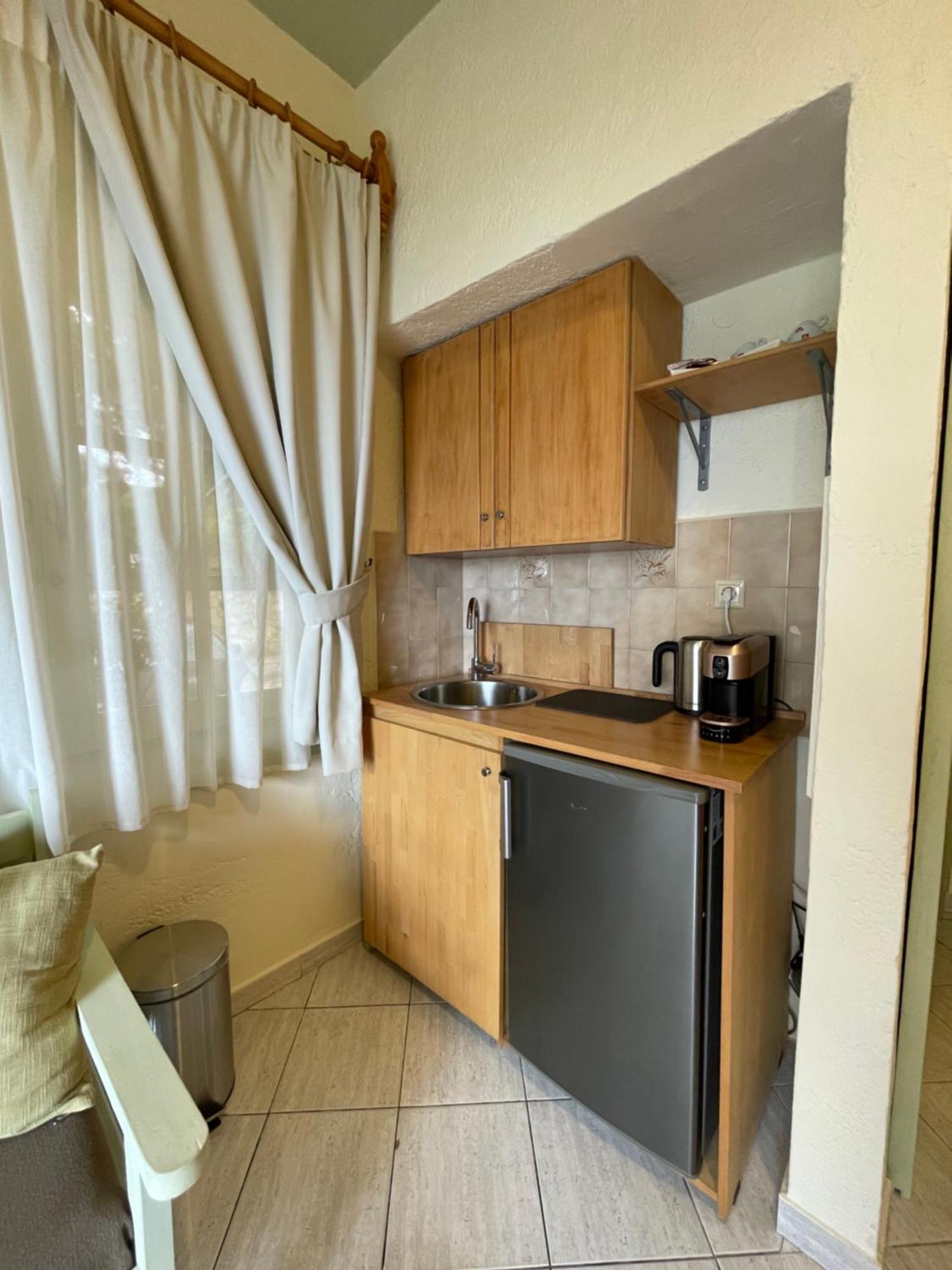 Villa Georgia Apartments & Suites Kalamaki  Ruang foto